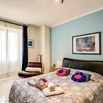 Sunrise Apartment